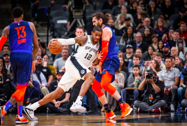  坎宁安33分活塞加时胜步行者  